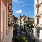 Palazzo Tasso לינה וארוחת בוקר