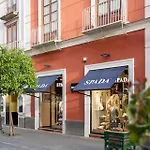 לינה וארוחת בוקר Palazzo Tasso 4*
