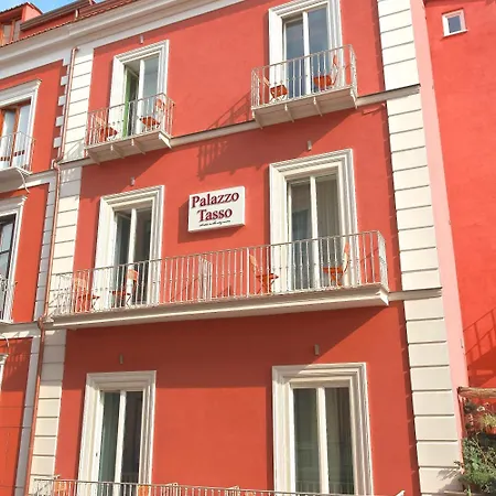 Palazzo Tasso Bed & Breakfast