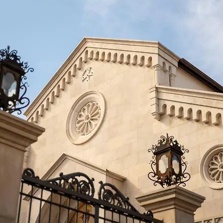 Palazzo Tasso Bed & Breakfast 4*