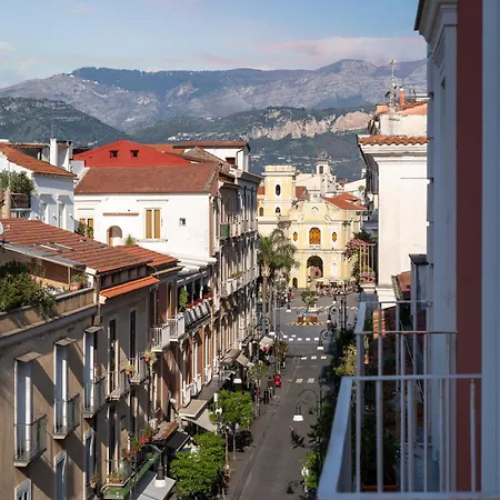 Palazzo Tasso Bed & Breakfast
