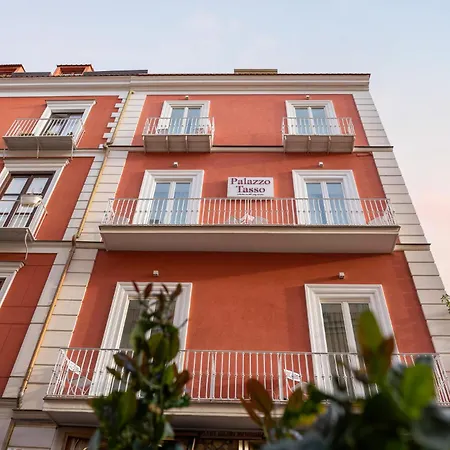 Palazzo Tasso Bed & Breakfast