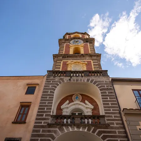 Bed & Breakfast Palazzo Tasso 4*