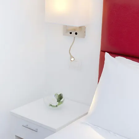 Palazzo Tasso Bed and breakfast 2*