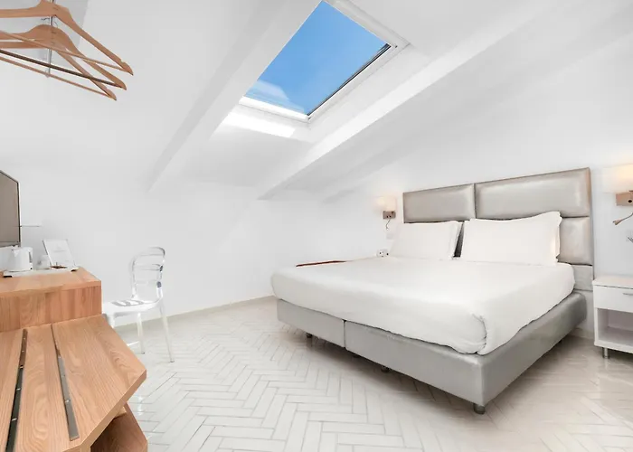Palazzo Tasso Bed & Breakfast 4*